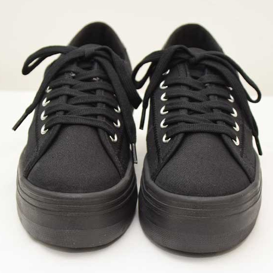 no name スニーカー