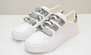 no name スニーカー